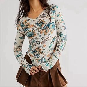 NWT Free People Dreamed of You floral ruched LS lettuce edge tee shirt XS